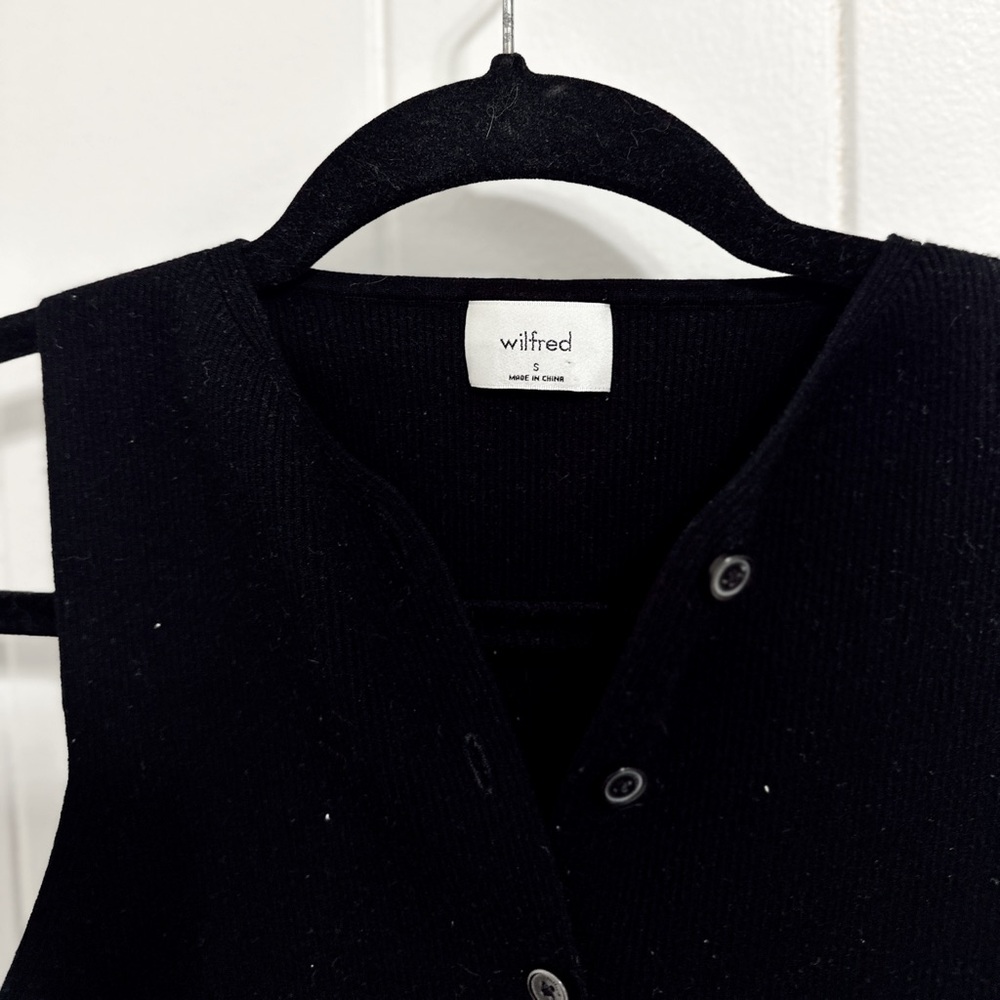 Aritzia Knitted Top - Picture 3 of 3